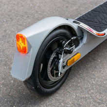 將圖片載入圖庫檢視器 YEEP.ME 85 signature 法國電動滑板車