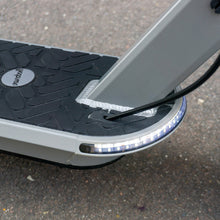 將圖片載入圖庫檢視器 yeep.me 100c 法國電動滑板車
