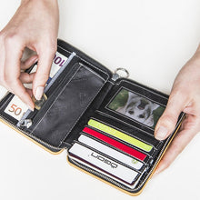 將圖片載入圖庫檢視器 Quilted Passport Wallet RFID安全防盜菱格紋護照夾
